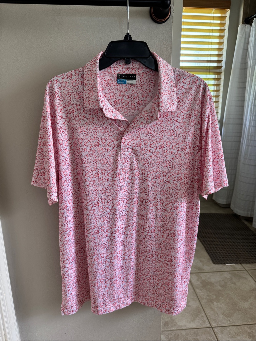PGA Tour Pro Series Short Sleeve
Polo XL Abstract Floral